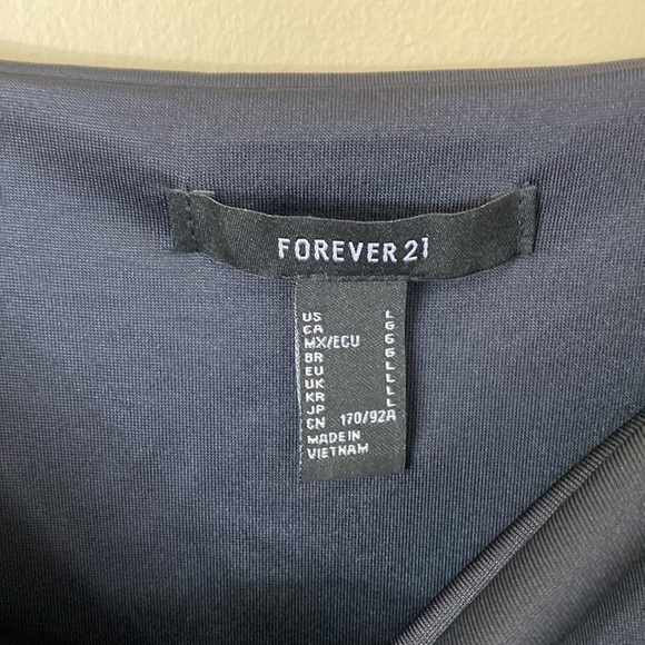 𝅺COMFORTABLE LBD - Picture 2 of 4